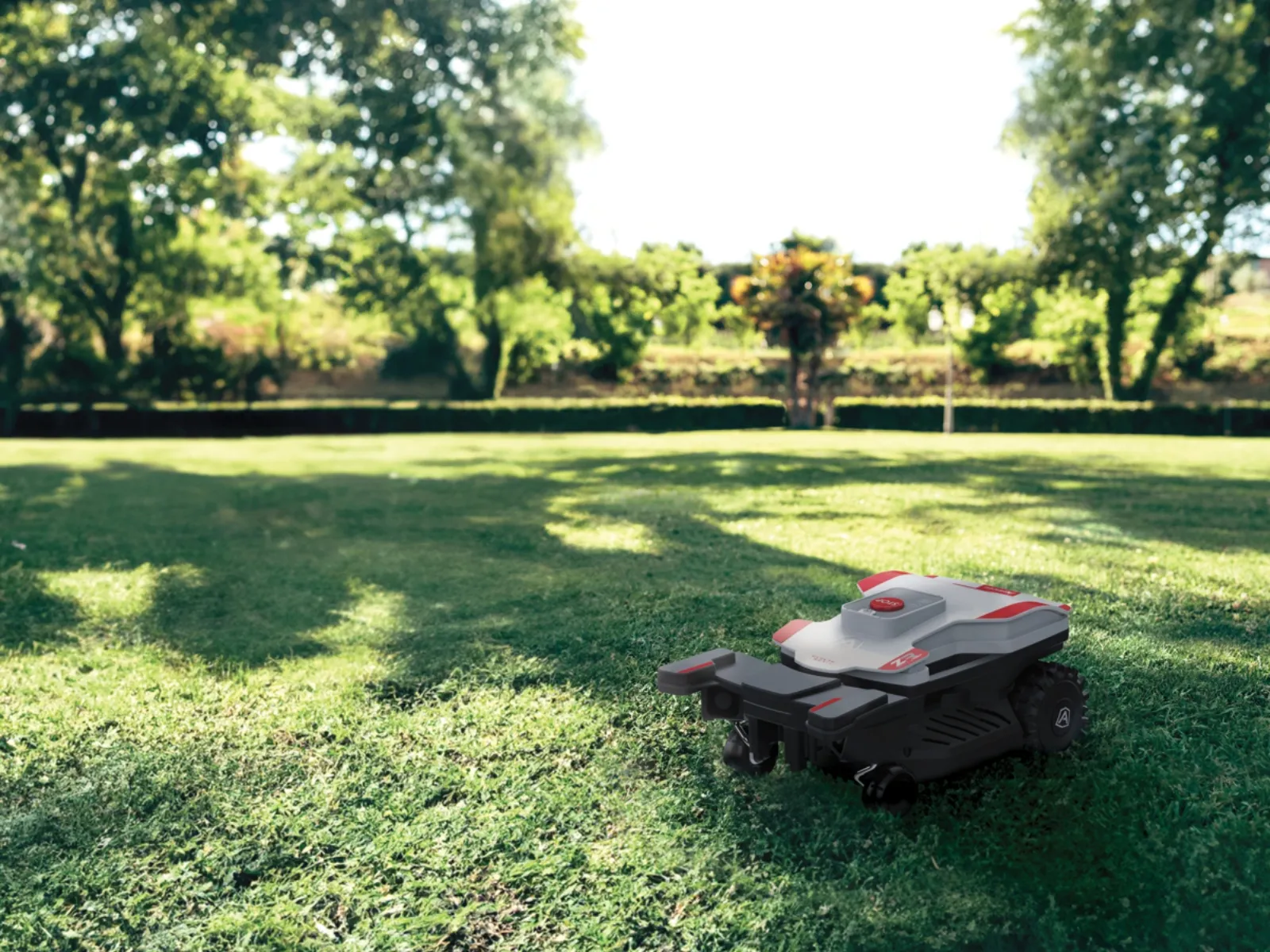 Ambrogio Twenty ZR EVO im Garten