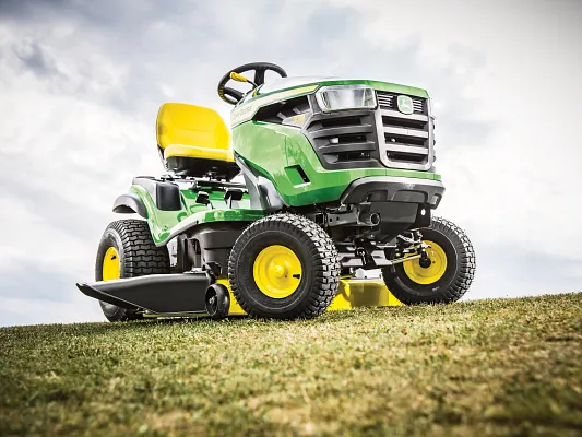 John Deere Edge Mähwerk mit Seitenauswurf