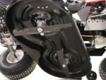 Troy-Bilt Bronco 107T-S Rasentraktor mit Seitenauswurf – Bild 7
