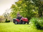 AgriEuro TOP-LINE Special 384 M Benzin-Rasentraktor mit Fangkorb – Bild 3