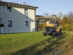 Stiga Estate 7122 W Benzin-Rasentraktor mit Fangkorb – Bild 3